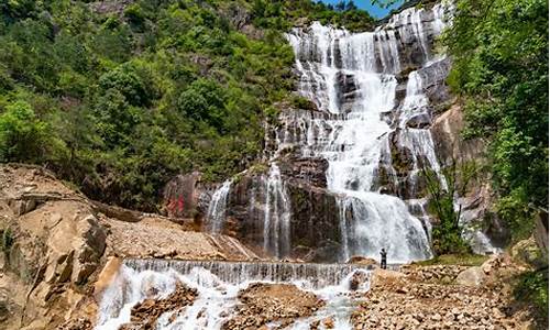 天台山大瀑布好玩吗需要爬山吗_天台山旅游攻略大瀑布怎么走